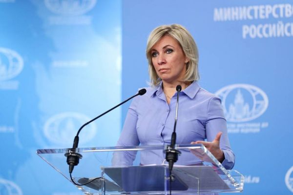 Mariya Zaxarova erməni jurnalistin sözünü kəsdi, biabır etdi (VİDEO)