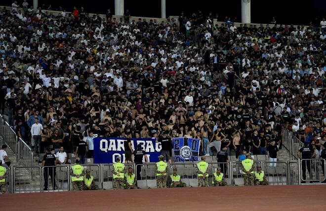"Qarabağ" azarkeşləri hücuma məruz qaldı - VİDEO