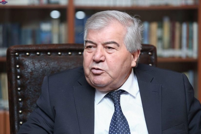 Sabir Rüstəmxanlı: “İran bütün diplomatik etiketlərin hamısını ayaqlayıb, keçib, heç birini nəzərə almır”