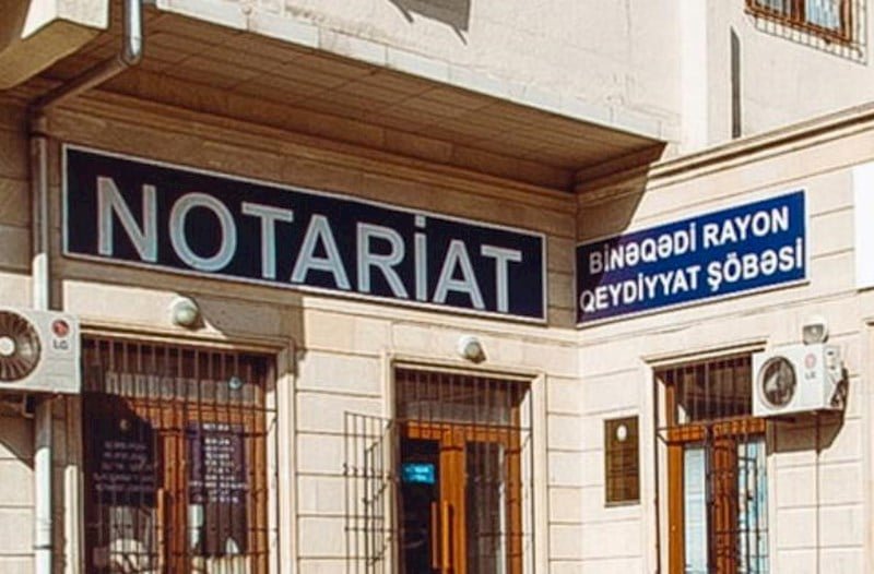 "11 saylı notarius müdir tərəfindən “ata ocağı” kimi işlədilir"