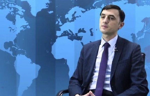 Tural Abbaslı: “Bakıda manatlıq taksilərin fəaliyyəti məhdudlaşdırılsa, işsizlərin sayı dəfələrlə çoxalacaq”