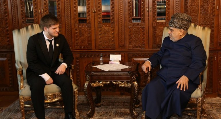 Allahşükür Paşazadə Bakıda Ramzan Kadırovun oğlu ilə görüşüb