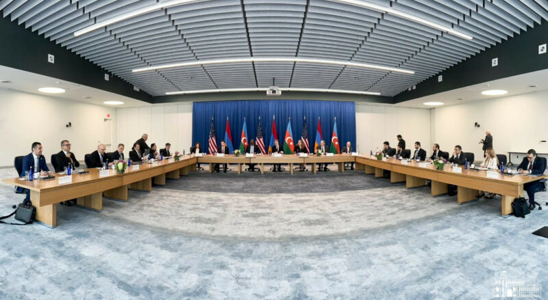 Azərbaycan və Ermənistan XİN rəhbərlərinin görüşü başa çatıb