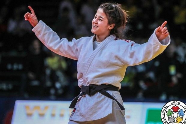 Böyük Dəbilqə: Azərbaycanın qadın cüdoçusu bürünc medal qazandı