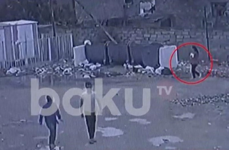 Bakıda ana körpəsini zibilliyə belə atıb - VİDEO