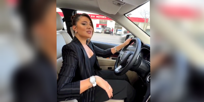 Müğənni qayda pozub videosunu paylaşdı, yol polisi onu cərimələdi - VİDEO