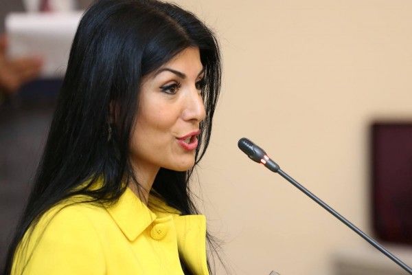 Nigar Arpadarai erməni siyasətçini susdurdu - VİDEO