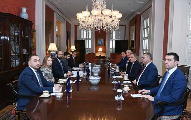 Ceyhun Bayramovla Mirzoyanın görüşü başladı - FOTO