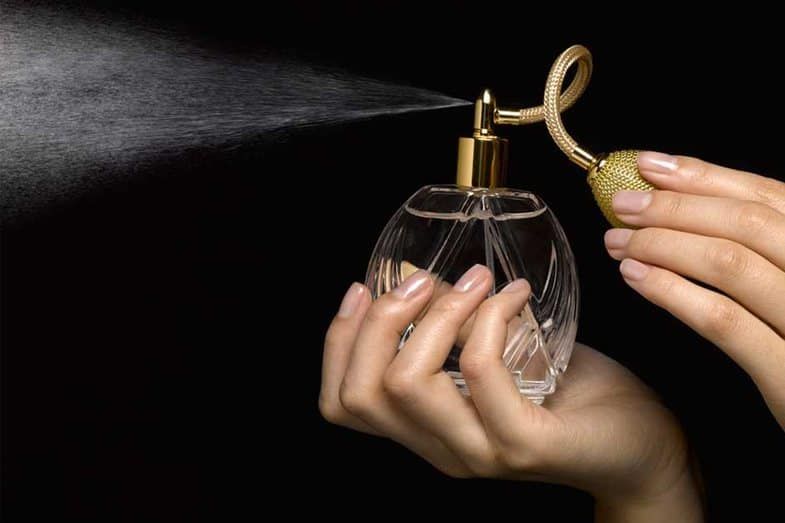 Nəyə görə kəskin ətir qoxusundan baş ağrıyır? - SƏBƏB