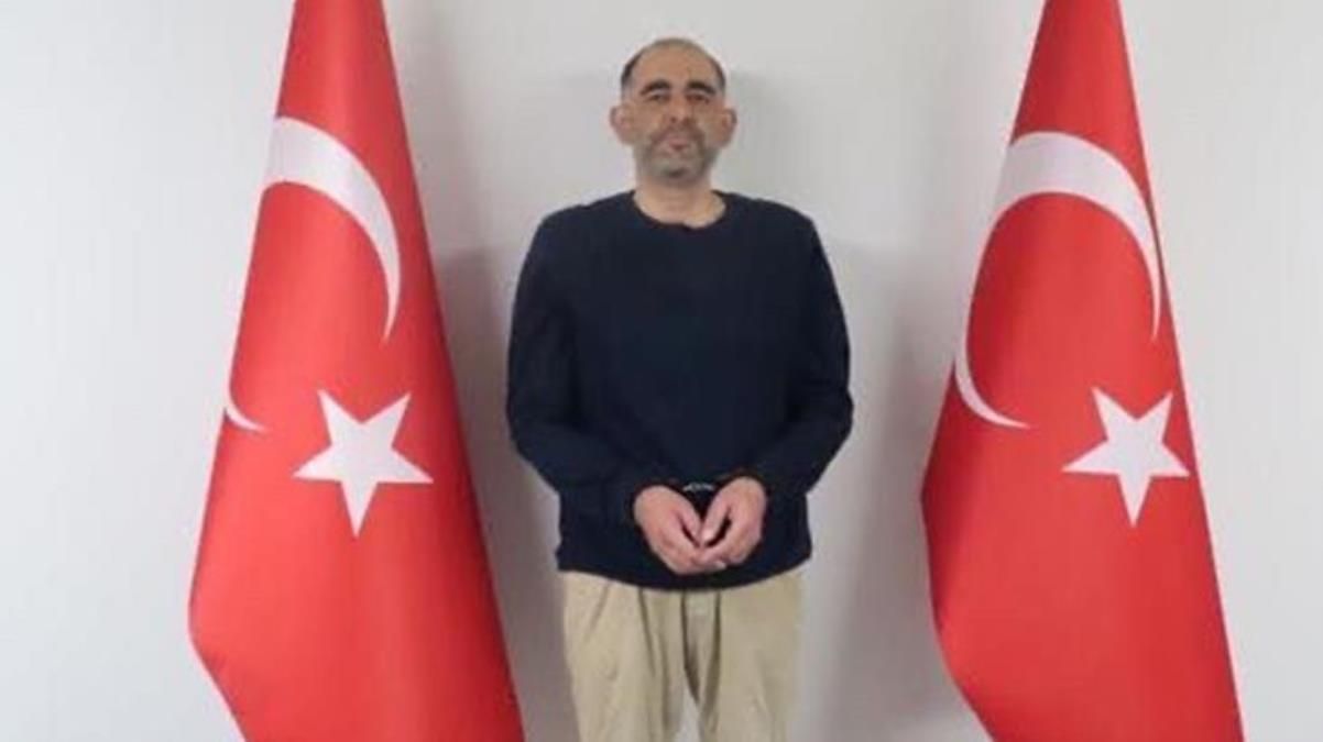 Qaçaq FETÖ üzvü Azərbaycanda tutularaq Türkiyəyə aparıldı - FOTO