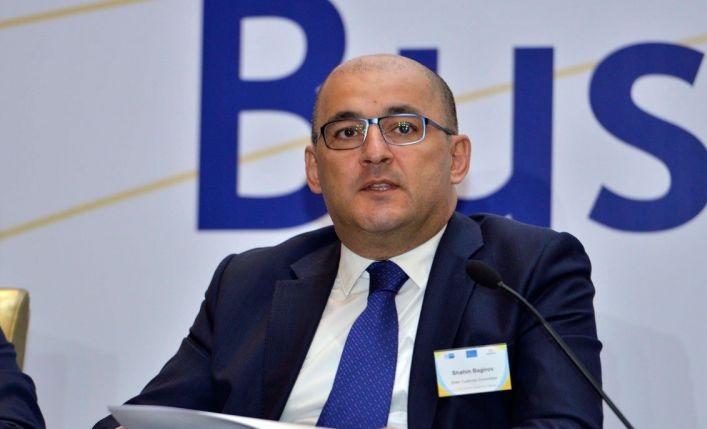 Şahin Bağırov Bakı Gömrüyün rəisini işdən çıxardı (FOTO)