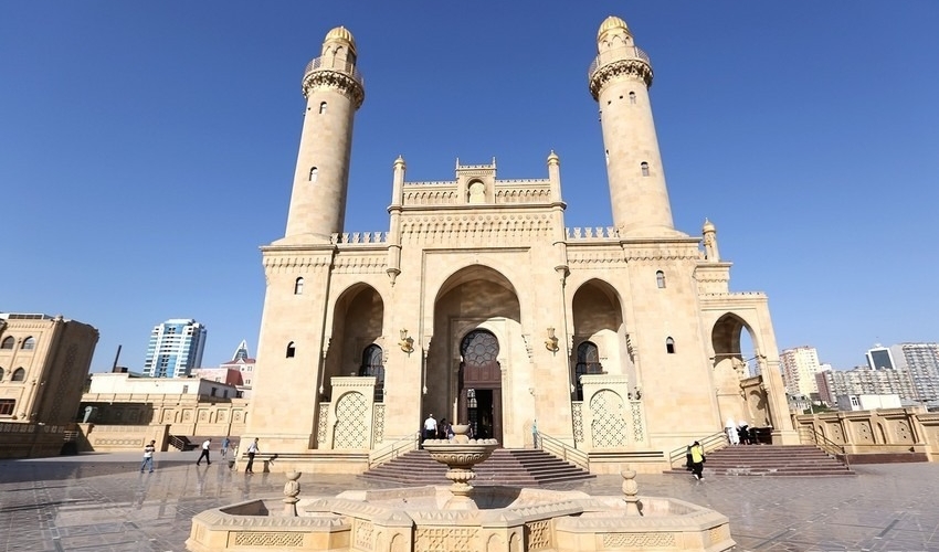 "Təzə Pir” məscidinin rəisi vəfat edib-FOTO