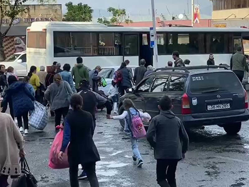 Xankəndidə gərginlik pik həddə, sülhməramlıların qərargahına yürüş, artıq Azərbaycan...