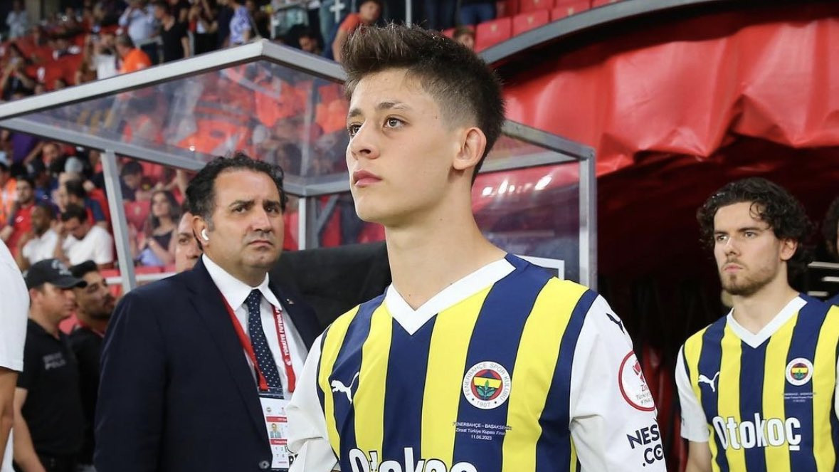 "Barselona", "Real", Milan" türk ulduz üçün nə qədər təklif edib? - MƏBLƏĞ