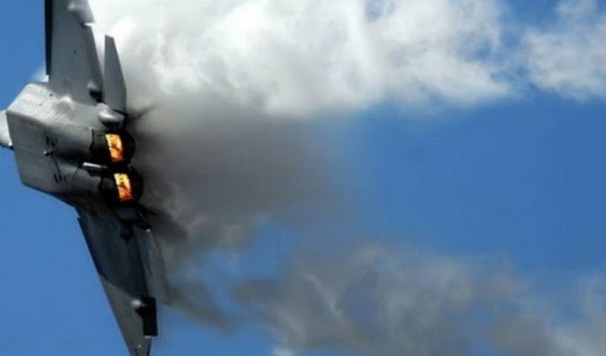 Binaya çırpılan "Su-34"ün pilotunun görüntüsü - Video