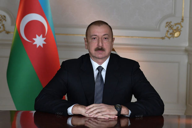 Prezident İlham Əliyev Dünya Azərbaycanlılarının Həmrəyliyi Günü və Yeni il münasibətilə paylaşım edib - FOTO