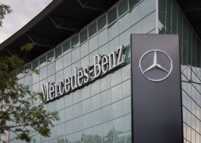 "Mercedes" Rusiyadakı avtomobil zavodunu satacaq