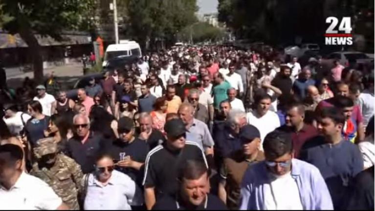 Lavrova erməni müxalifətinin yalvarışı ona kömək etməyəcək, İrəvan Moskvadan umduğunu ala bilməyəcək...