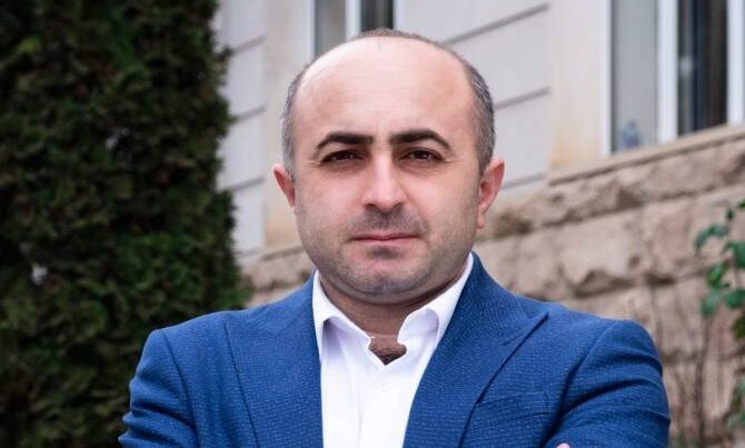"2020-ci ilə qədər hər şey talan edilib, dağıdılıb, yandırılıb, indi yaşamağa ev tapmırıq" - Xanumyan