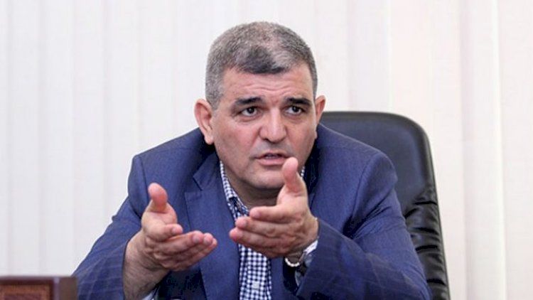 Deputat: “Konstitusiyanın 42-ci maddəsini kiçik bir kağıza yazıb, uşağa verin…”