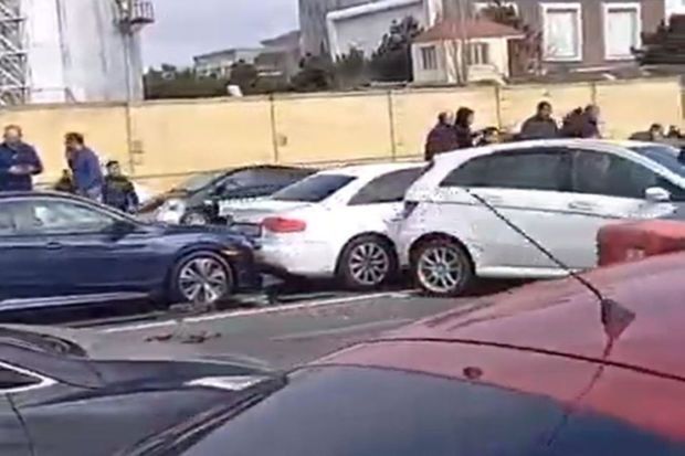 Bakıda 6 maşın bir-birinə çırpıldı - FOTO - VİDEO