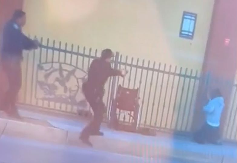 ABŞ-da daha bir İRQÇİ QƏTL – Polis əlil arabasında olan qaradəriliyə 10 dəfə atəş açdı