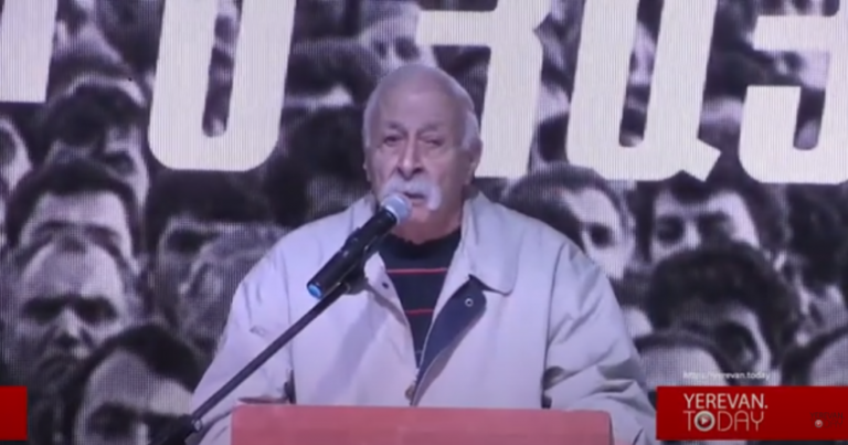 "Türkiyə İrəvanla ultimatum dili ilə danışmamalıdır" - İrəvandakı mitinqin gülünc "bəyanat"ı - VİDEO