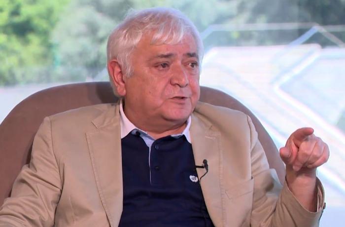 Aqil Abbas şeirləri İrəvanda çap olunan şairlərimizdən danışdı: “Niyə ermənilərə şeir göndəriblər?”
