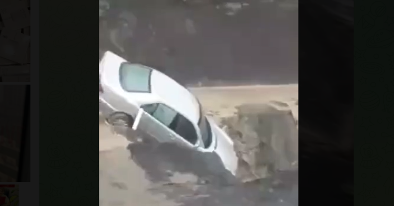 Xınalıqda YOL ÇÖKDÜ - Avtomobil dərəyə AŞDI - FOTO