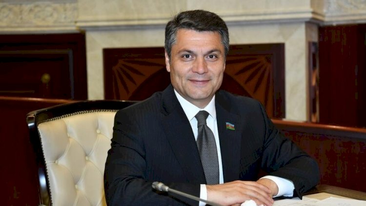 Deputat ilk dəfə danışmaq istədi, amma arzusu baş tutmadı