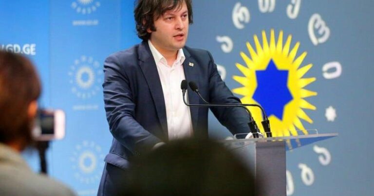 Eks-prezident agent olduğunu təsdiqlədi: “Onu konteynerə qoyub Gürcüstana göndərdilər”