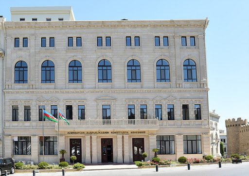 "Konstitusiya Məhkəməsi haqqında" qanuna dəyişiklik edilir