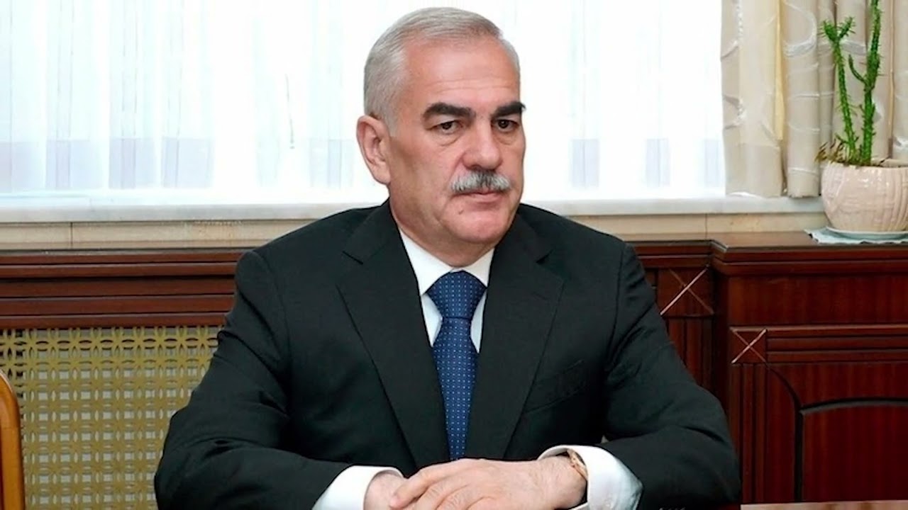 Vasif Talıbov uzun müddət sonra üzə çıxdı: Oğlu ilə birlikdə... - FOTO