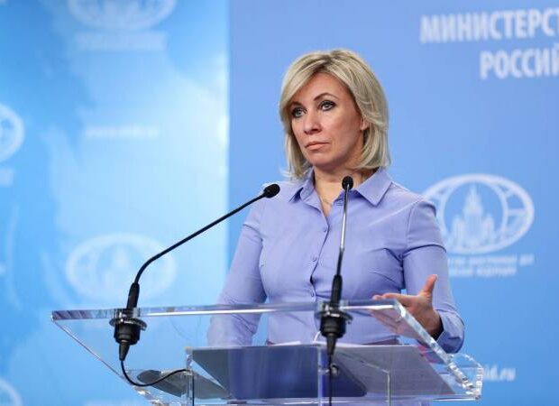 Zaxarova: Fərrux kəndi…