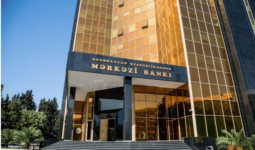 Taleh Kazımov Əkrəm Həsənov, Natiq Cəfərli və digər iqtisadçılarla görüşdü – 20 min manatlıq limit məsələsi müzakirə edildi