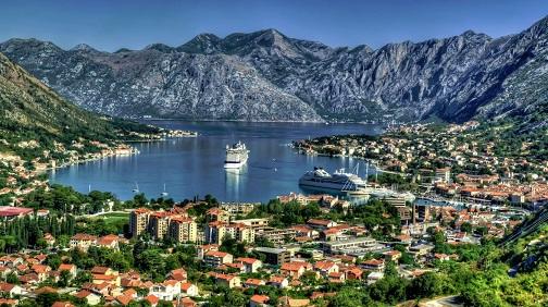 Monteneqro rus diplomatı arzuolunmaz şəxs elan etdi