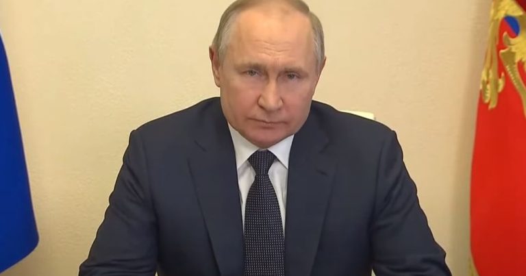 “Orada da yaxşıdır, amma evdə daha əladır” – Putin ölkəni tərk edənlərdən danışdı