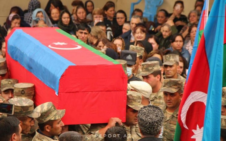 On dörd gündən sonra nəşi tapılan şəhid DƏFN EDİLDİ - FOTO