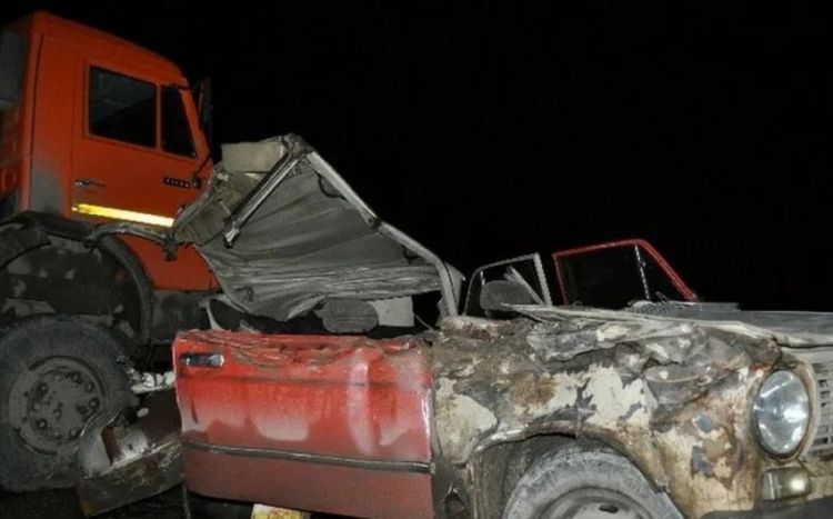 Goranboyda minik və yük maşınları toqquşdu - Xəsarət alanlar var