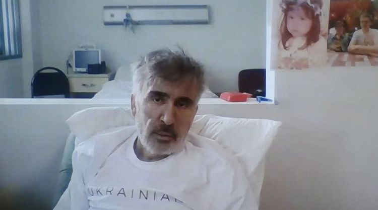 Həkimlər Saakaşvilinin son vəziyyətini açıqladı: "Arıqlamaqda davam edərsə, yataq xəstəsi olaraq qalacaq"