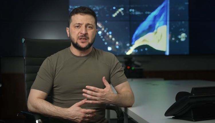 Zelenski onun müraciətini dinləməkdən imtina edən ölkəyə gedə bilər