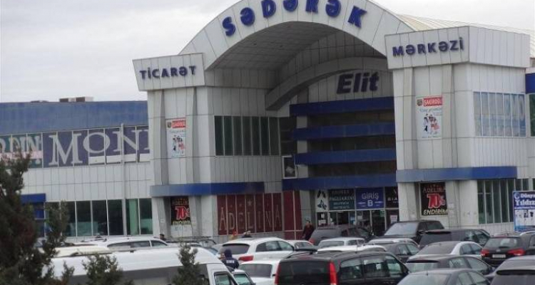 “Sədərək” ticarət mərkəzinin sürücülərdən 50 qəpik giriş haqqı tələb etməsi qanunidirmi?