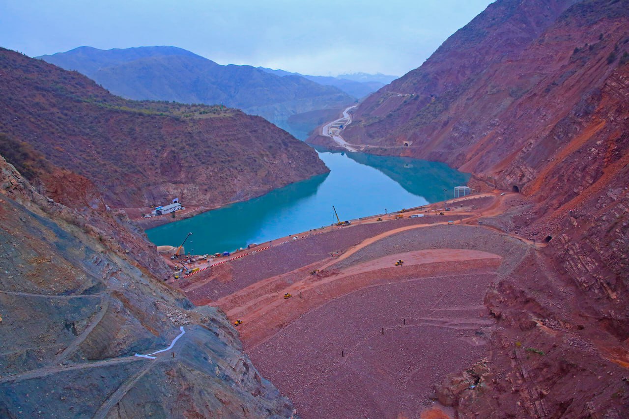 Tacikistan Mərkəzi Asiyada mühüm enerji təchizatçısı ola bilər