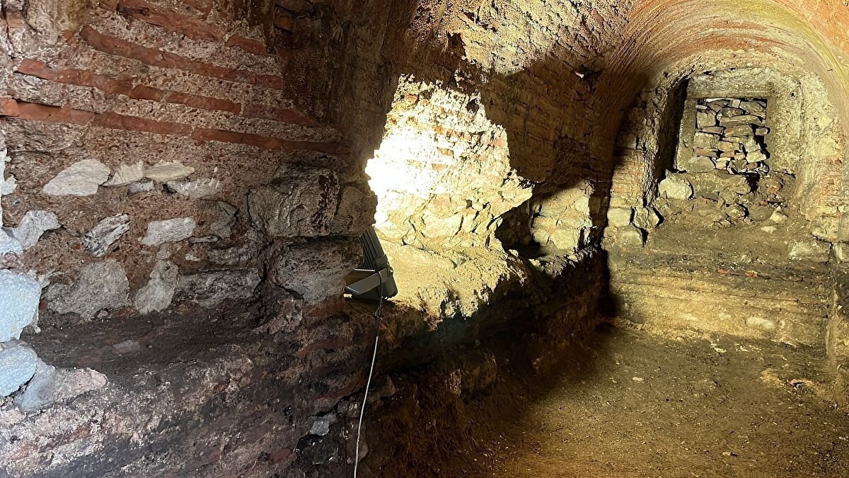 İstanbulda yeni kəşf: 1500 illik yeraltı tunel aşkarlanıb