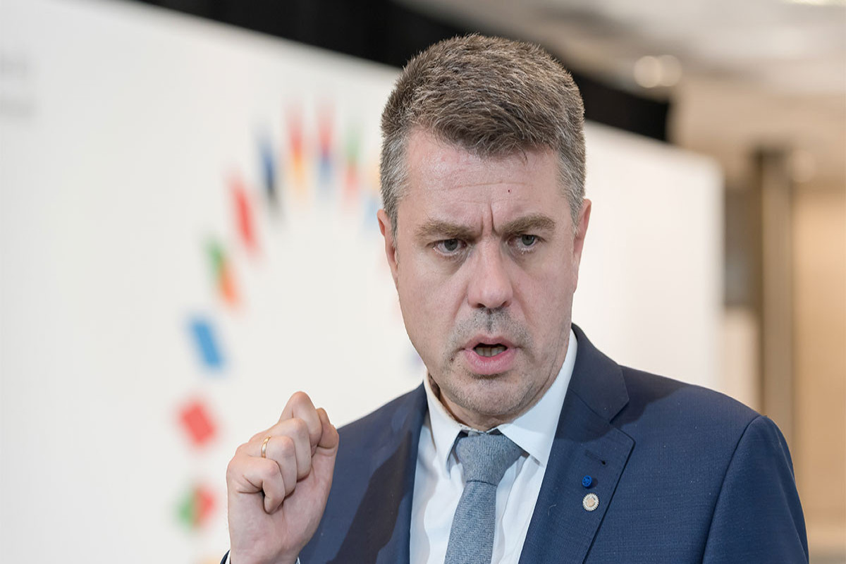 Estoniya XİN rəhbərindən təklif: Rusiya neftinin qiyməti 60 dollardan aşağı salınsın