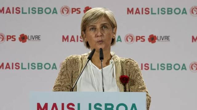 Səhiyyə naziri hamilə turistin ölümündən sonra istefa verdi