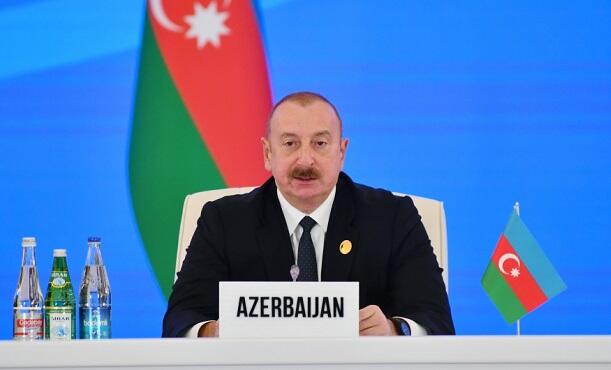 Bir neçə ağaya xidmət edən ölkələr... - Prezident