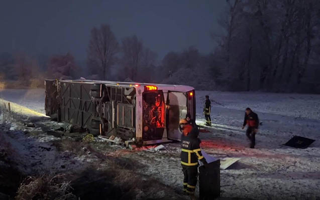 Türkiyədə avtobus aşdı - 6 ölü, 33 yaralı