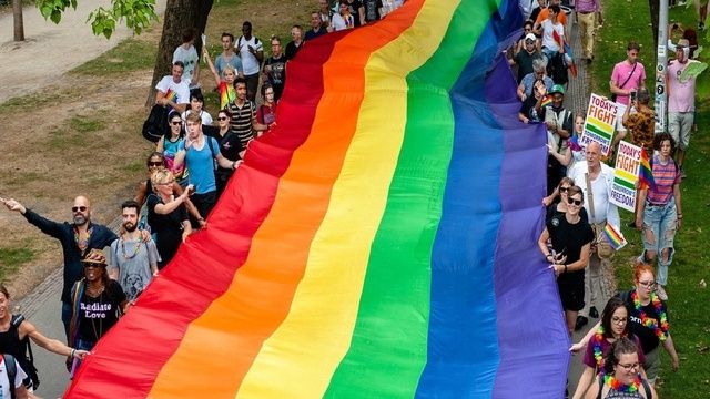 Avropa Gürcüstanın qarşısında cinsi azlıqlar tələbi qoydu – “Tiflis azlıqlara qarşı ayrı-seçkiliyin öhdəsindən gəlməlidir”