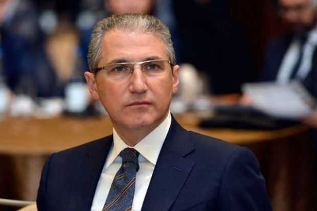 İşçilər Muxtar Babayevi məhkəməyə verir – Direktor Əmək Məcəlləsinin tələblərini kobud şəkildə pozub